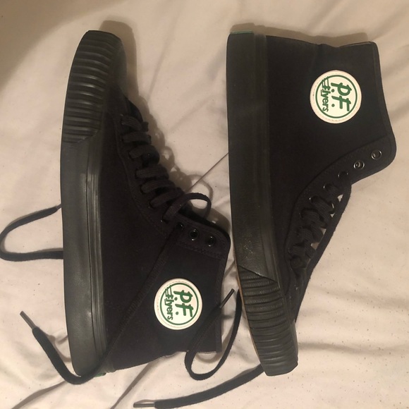 ❌SOLD❌PF Flyers - Picture 1 of 3